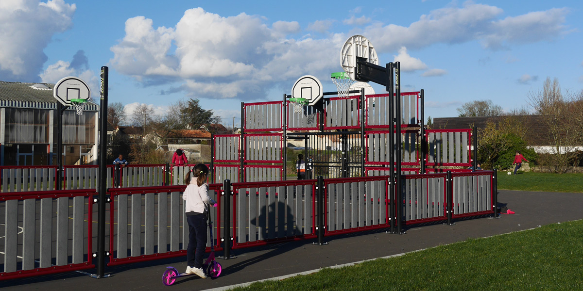 Saint-Julien-sur-Reyssouze. C'était journée baignade pour les enfants du  centre de loisirs